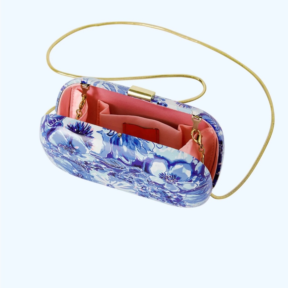 Lilly Pulitzer Coastal Blue Clutch - Picture 4 of 8